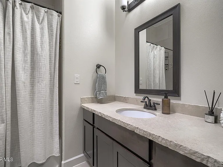 14733 Tim Hardaway Dr — Photo 25