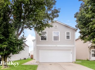 1262 Kenwood Dr, Greenwood, IN 46143
