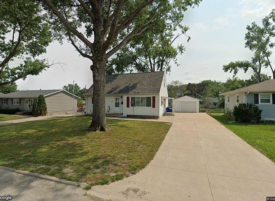 1st image of 2125 Richard Dr NE