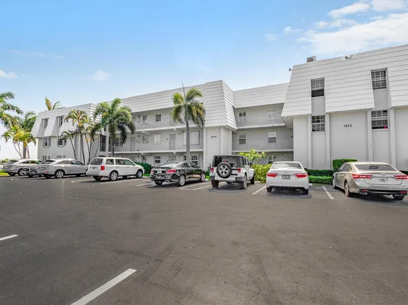 1025 Sugar Sands Blvd APT 360, Riviera Beach, FL 33404
