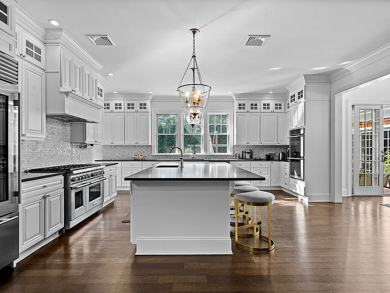 Oak View Rd — Photo 15