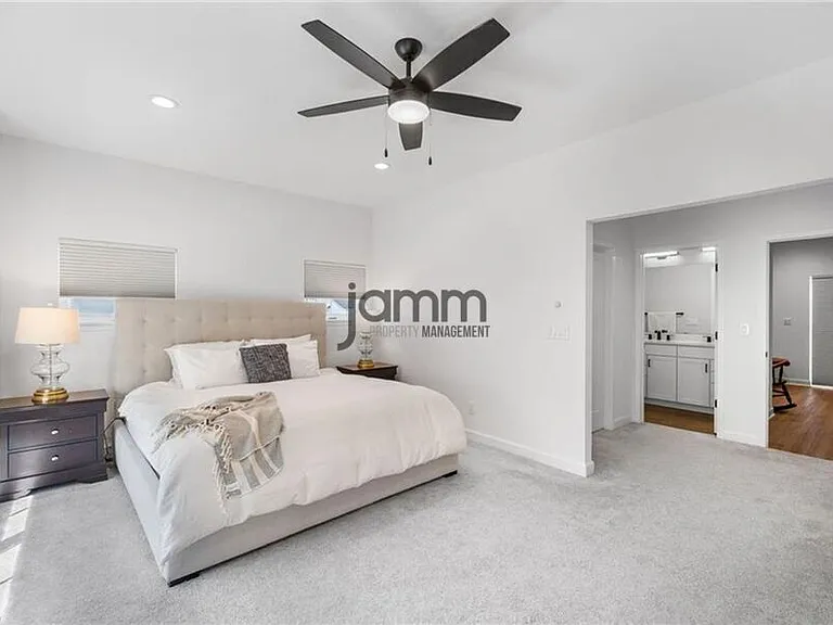 12203 Ashbury Ave — Photo 23