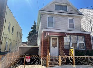 113-08 14th Rd, College Point, NY 11356