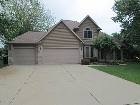 3rd image of 4069 Kendall Dr