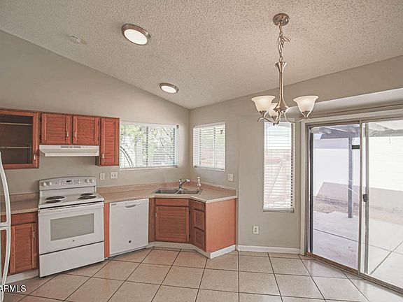 4th image of 8520 W Palm Ln Unit 1117