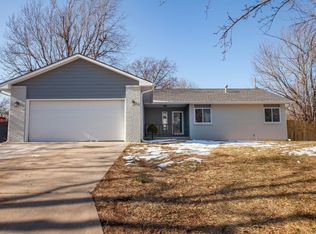 3417 Stonehenge Dr, Manhattan, KS 66503