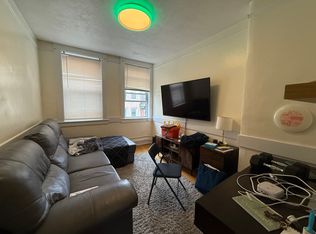 161 Endicott St APT 3F, Boston, MA 02113