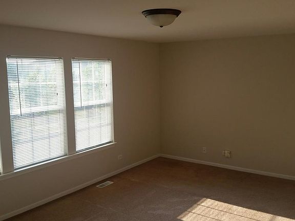 Master Bedroom opposite view