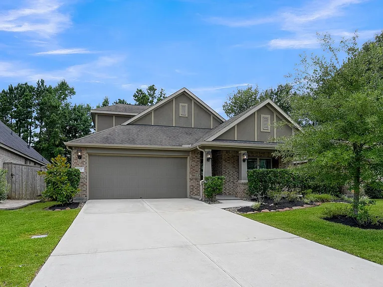 122 S Bearkat Ct — Photo 1