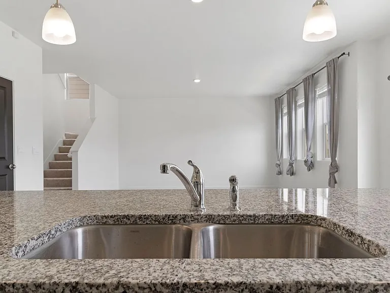 2351 Monte Vis — Photo 12