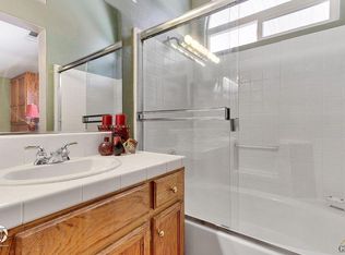 9316 Lacroix Ct, Bakersfield, CA 93311