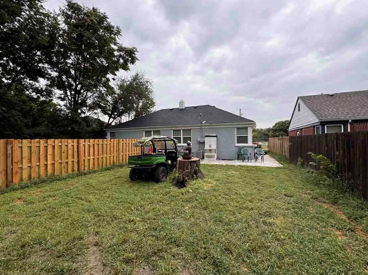 3 bed, 1392 sqft, $1,200 — Photo 2