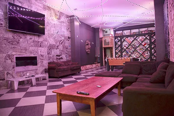 Rented by City Vista Inc | media 67