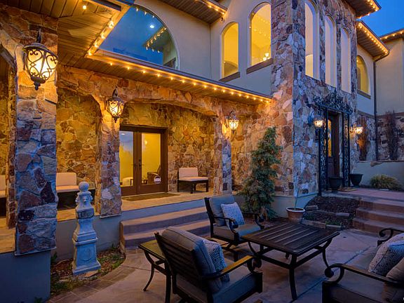 4th image of 2263 E Cottonwood Cove Ln