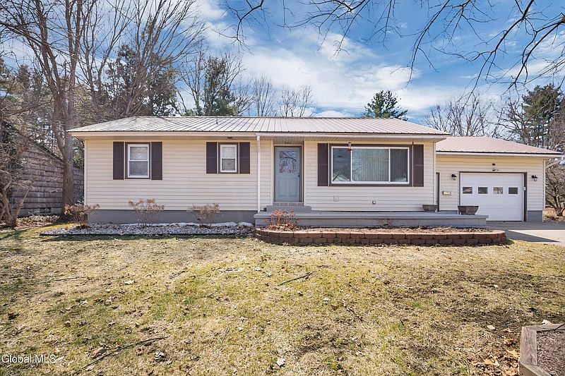 2nd image of 22 Thomas Avenue