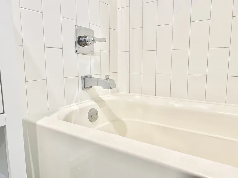 77 Park Ave #215 — Photo 7