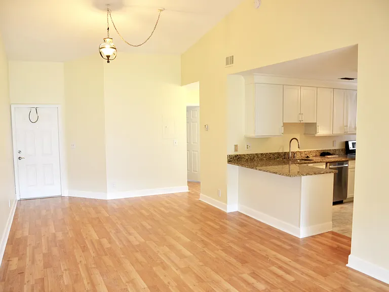 3355 Jaywood Ter #2140 — Photo 9