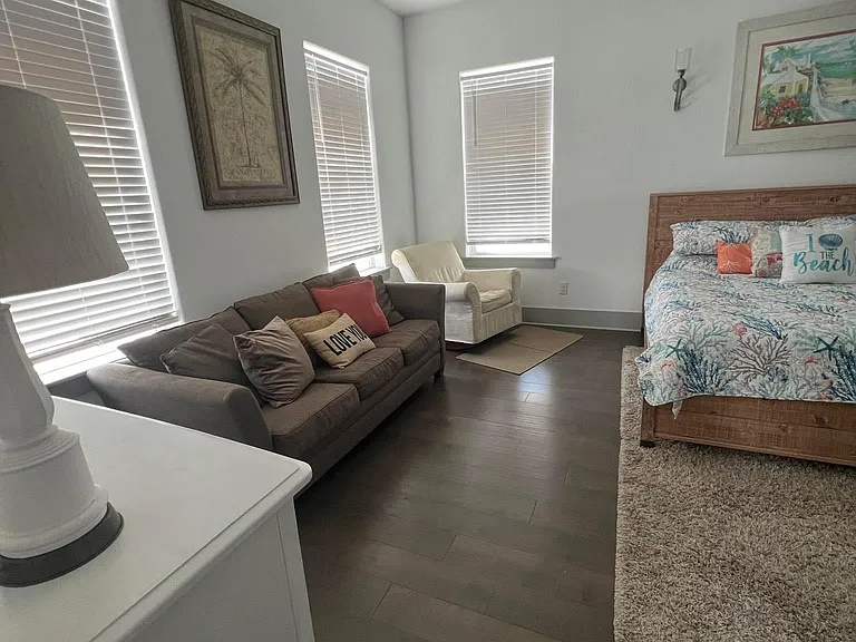 285 Gulfview Cir — Photo 23