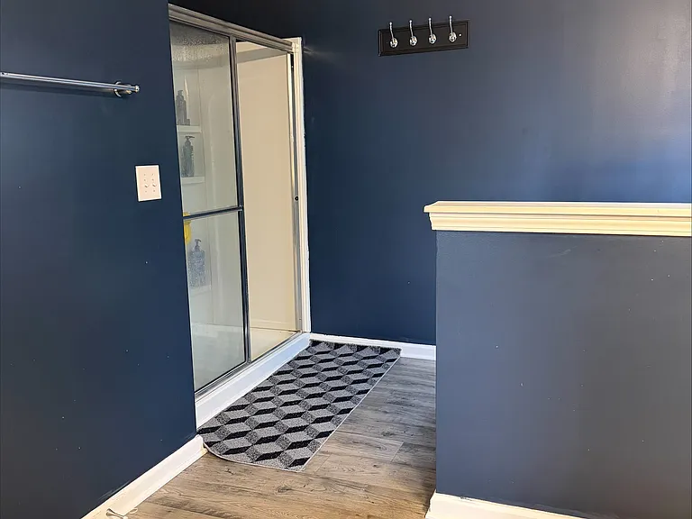 Upstairs_Master Bath