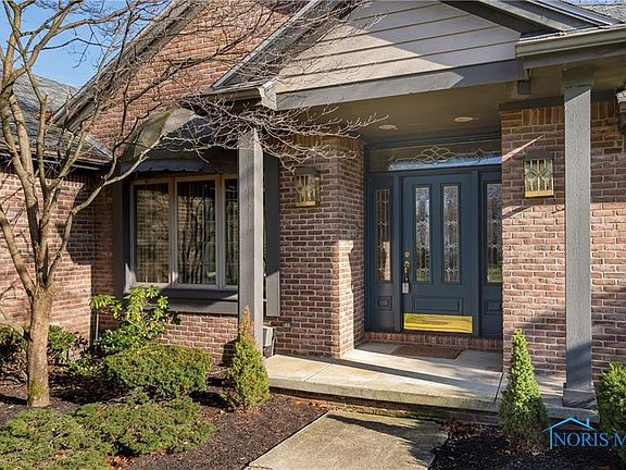 3rd image of 26486 Catawba Dr