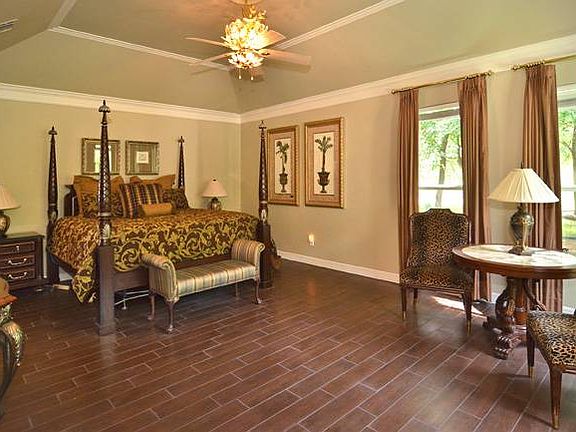 5th image of 14006 Bluff Manor Dr