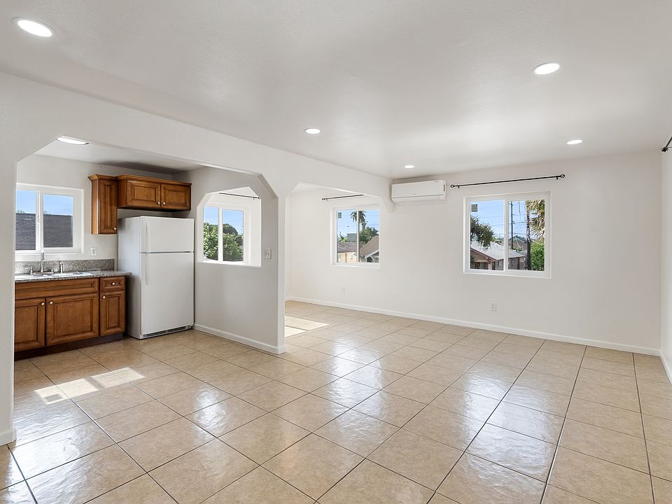 1st image of 145 E Gage Ave #145