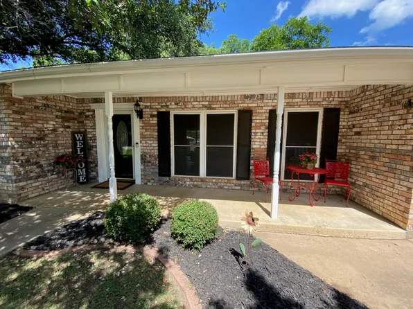 802 Oakhollow Rd, Eastland, TX 76448