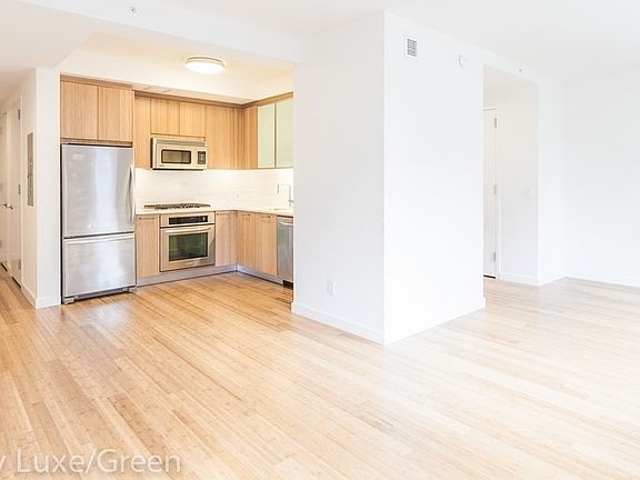 5th image of 300 N End Ave APT 7L