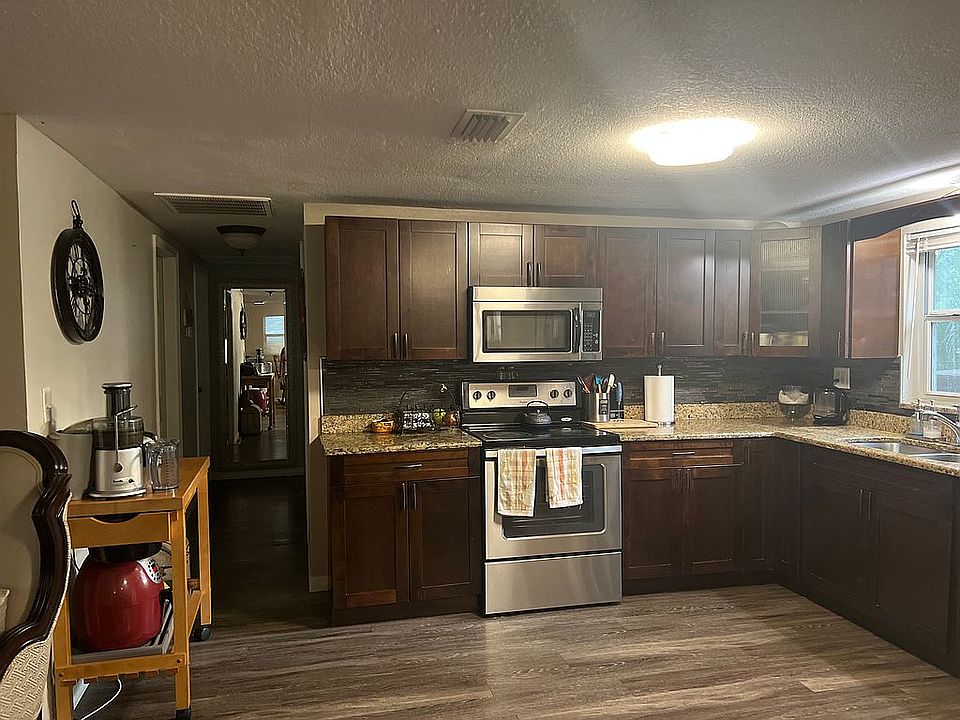 1st image of 8413 N 37th St