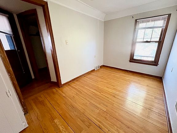 5th image of 2008 Parmenter St #11