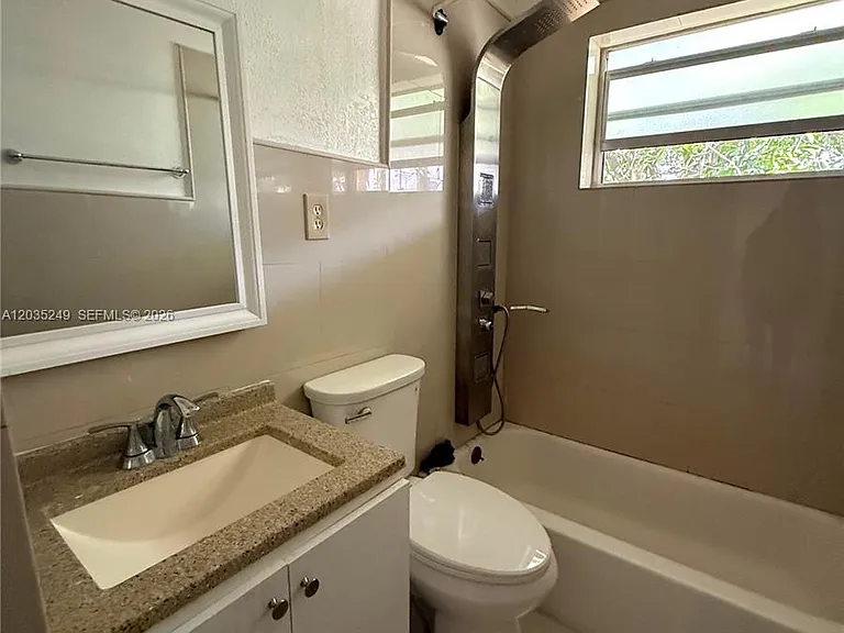 78 NE 43rd St #0 — Photo 20