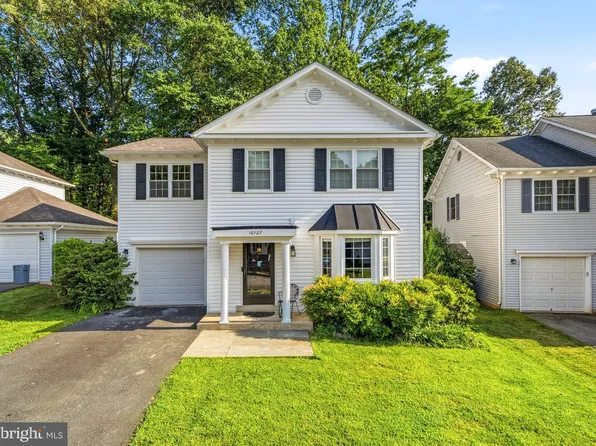 10127 Schoolhouse Woods Ct, Burke, VA 22015