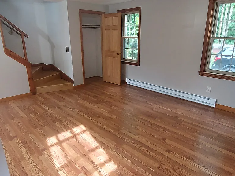 28L Island Pond Rd — Photo 4