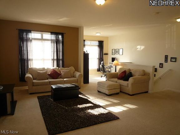 2nd image of 1214 Chapman Ln Unit 4