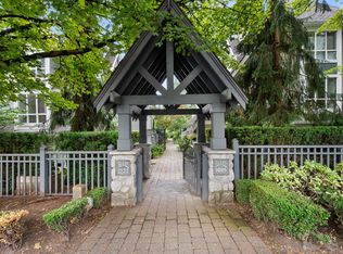 1005 Lynn Valley Rd #15, North Vancouver, BC V7J1Z6