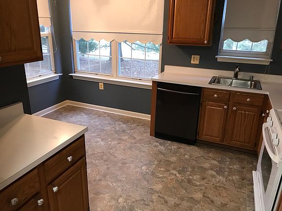 4th image of 1303 Sheridan Pl Unit 56