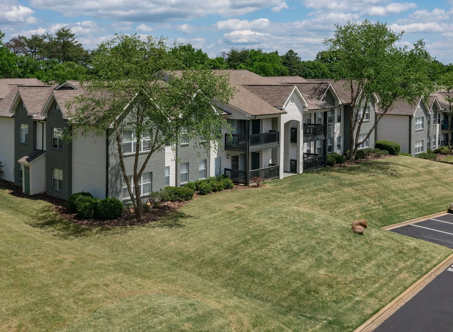 The Weathersby at Station Circle — Photo 2