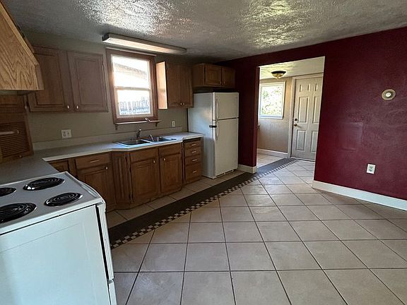 5th image of 1115 W Woolman St