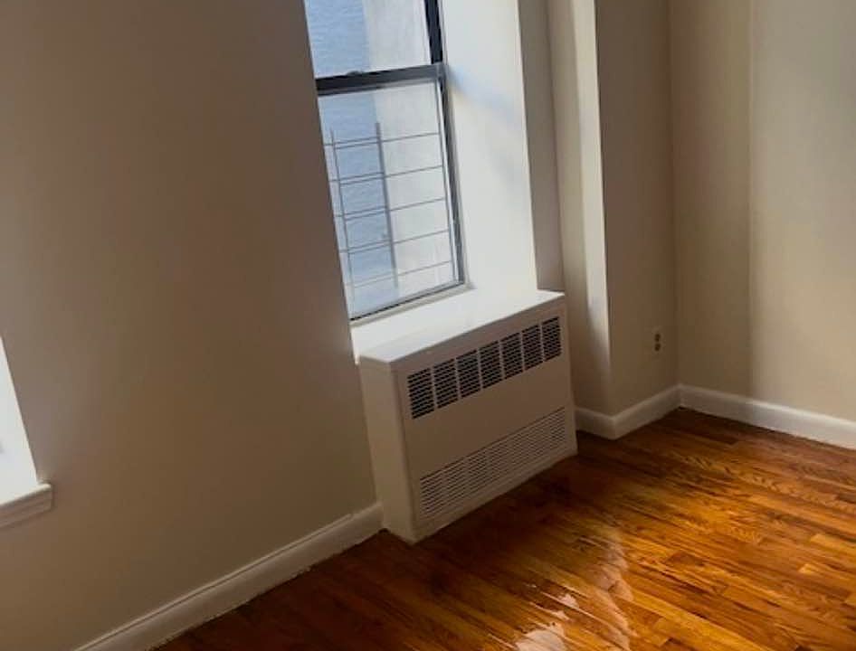 2nd image of 451 E 116th St APT 17