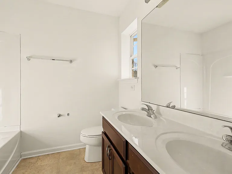 2515 Brackley Pl NW — Photo 25