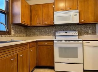 7 Westbrook Cir, Madison, WI 53711