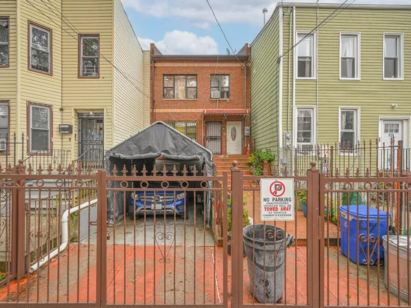 121 Montauk Avenue image 1 of 19