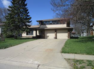 5524 S 151st St, Omaha, NE 68137