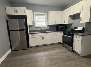514 Grove St #2B, Irvington, NJ 07111