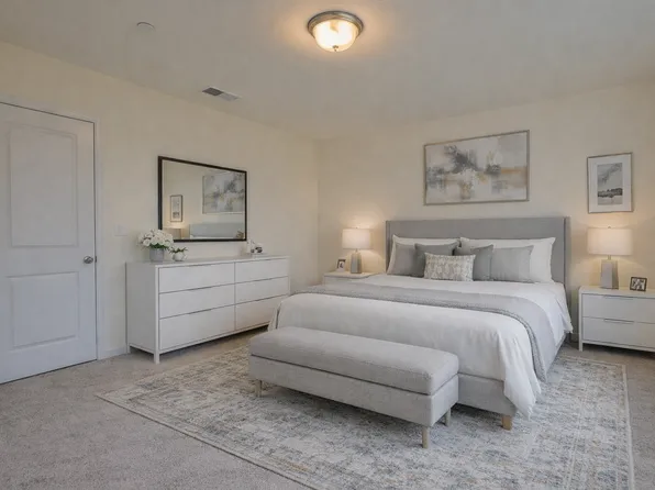 241 Holstein Dr, Hanover, PA 17331