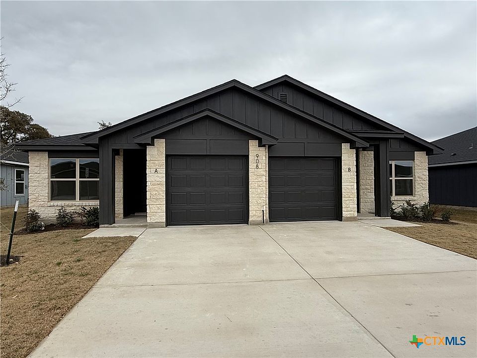1st image of 908 Wax Myrtle Ct
