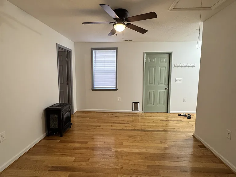 922 1st Ave W — Photo 10