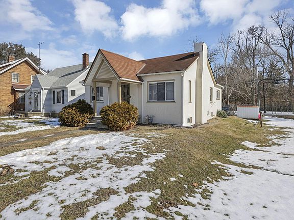 4th image of 630 Sheridan Dr