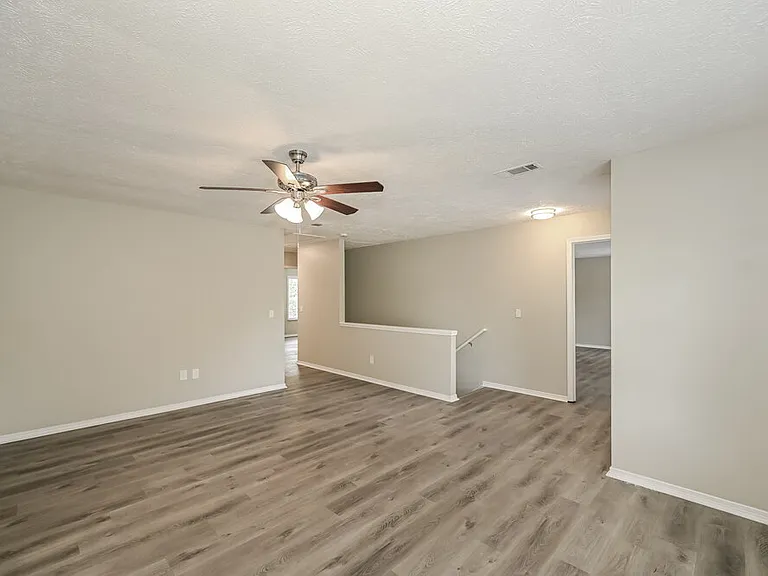 5625 Dory Dr — Photo 10