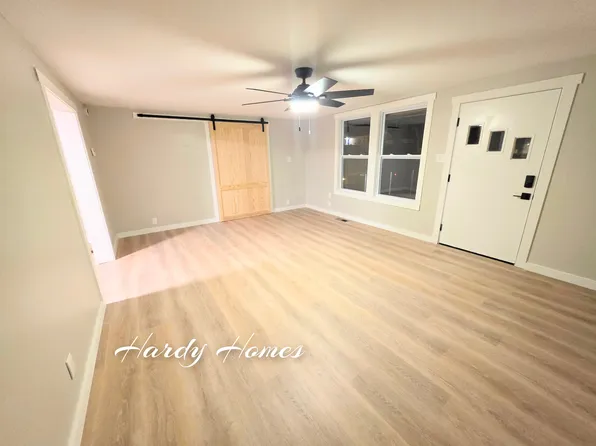 34 Eclipse St, Florence, AL 35630